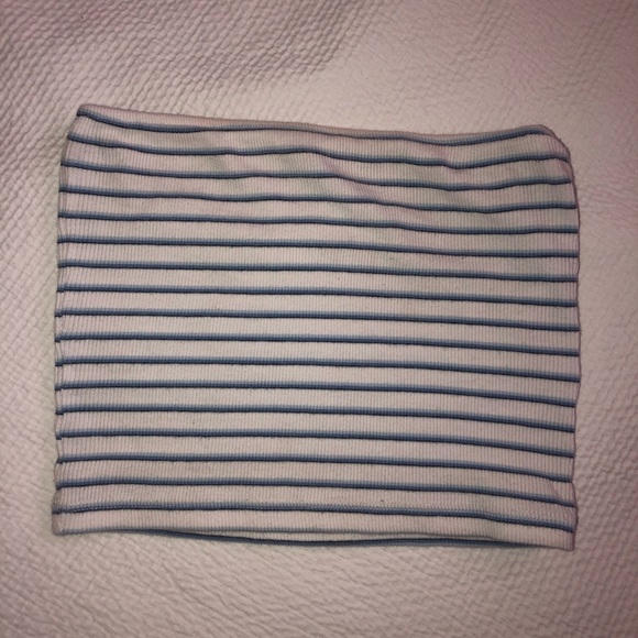 blue and white really cute cropped tube top - Picture 1 of 2